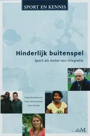 Omslag van Hinderlijk buitenspel