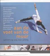 Omslag van Aan de voet van de muur