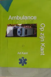 Omslag van Ambulance op zijn kant
