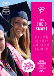 Omslag van Yes she's smart