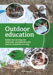 Omslag van Outdoor education