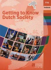 Omslag van Getting to know Dutch Society