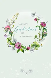 Omslag van Verstuurbaar verjaarsdagsboekje (krans met rode klaver)