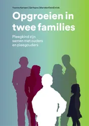 Omslag van Opgroeien in twee families