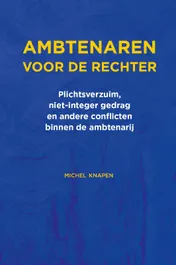 Omslag van Ambtenaren voor de rechter