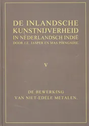 Omslag van de bewerking van niet-edele metalen (koperbewerking en pamorsmeedkunst)