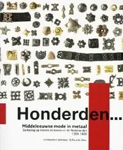 Omslag van Middeleeuwse mode in metaal