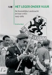Omslag van Het leger onder vuur
