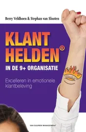 Omslag van Klanthelden in de 9+ organisatie