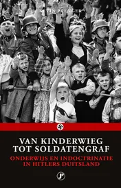 Omslag van Van kinderwieg tot soldatengraf