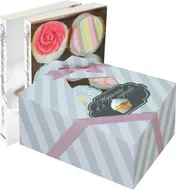 Omslag van Happiness is a cupcake set