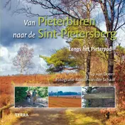 Omslag van Van Pieterburen naar de Sint-Pietersberg
