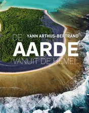 Omslag van De aarde vanuit de hemel