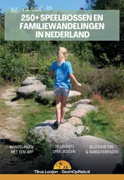 Omslag van Speelbossen en familiewandelingen in Nederland