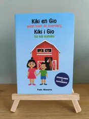 Omslag van Kiki en Gio gaan naar de boerderij / Kiki i Gio ta bai kunuku