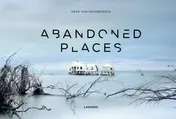 Omslag van Abandoned places