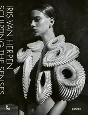 Omslag van Iris van Herpen
