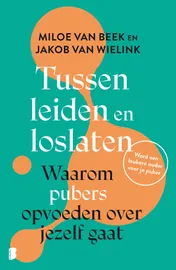 Omslag van Tussen leiden en loslaten