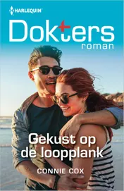 Omslag van Gekust op de loopplank