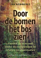 Omslag van Door de bomen het bos zien