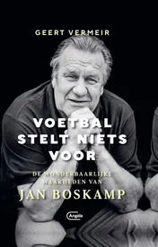 Omslag van Voetbal stelt niets voor