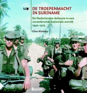Omslag van De troepenmacht in Suriname
