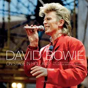 Omslag van David Bowie on stage in Holland