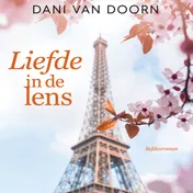 Omslag van Liefde in de lens