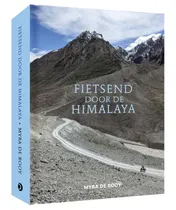 Omslag van Fietsend door de Himalaya