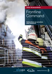 Omslag van Frontline command