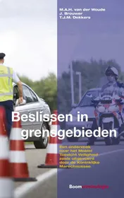 Omslag van Beslissen in grensgebieden