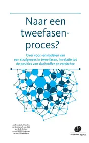 Omslag van Naar een tweefasenproces?