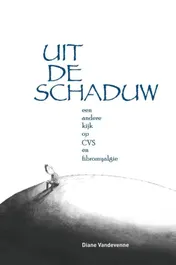 Omslag van Uit de schaduw