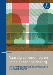 Omslag van Vaardig communiceren in de gezondheidszorg