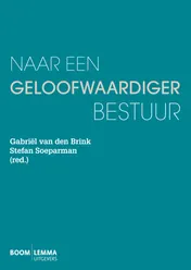 Omslag van Naar een geloofwaardiger bestuur