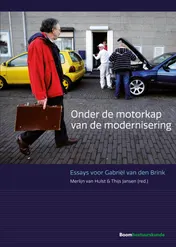 Omslag van Onder de motorkap van de modernisering