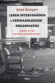 Omslag van Leren interveniëren in verwaarloosde organisaties