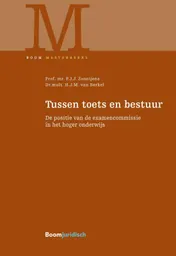 Omslag van Tussen toets en bestuur