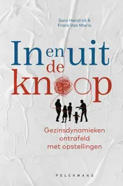 Omslag van In en uit de knoop