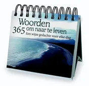 Omslag van 365 dagen met woorden om naar te leven