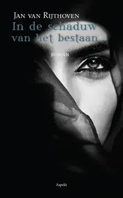 Omslag van In de schaduw van het bestaan