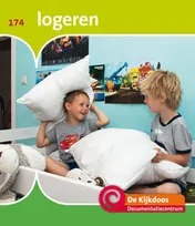 Omslag van Uit logeren