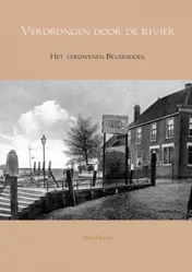 Omslag van Verdrongen door de rivier