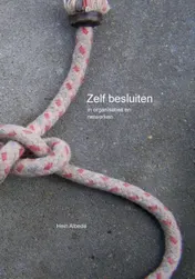 Omslag van Zelf besluiten