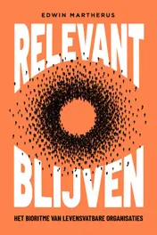 Omslag van Relevant blijven