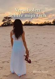 Omslag van Verscholen achter mijn lach