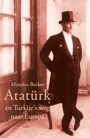 Omslag van Atatürk en Turkije’s weg naar Europa