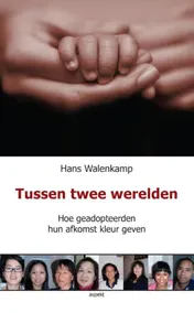 Omslag van Tussen twee werelden