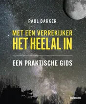 Omslag van Met een verrekijker het heelal in