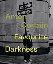Omslag van Favourite Darkness